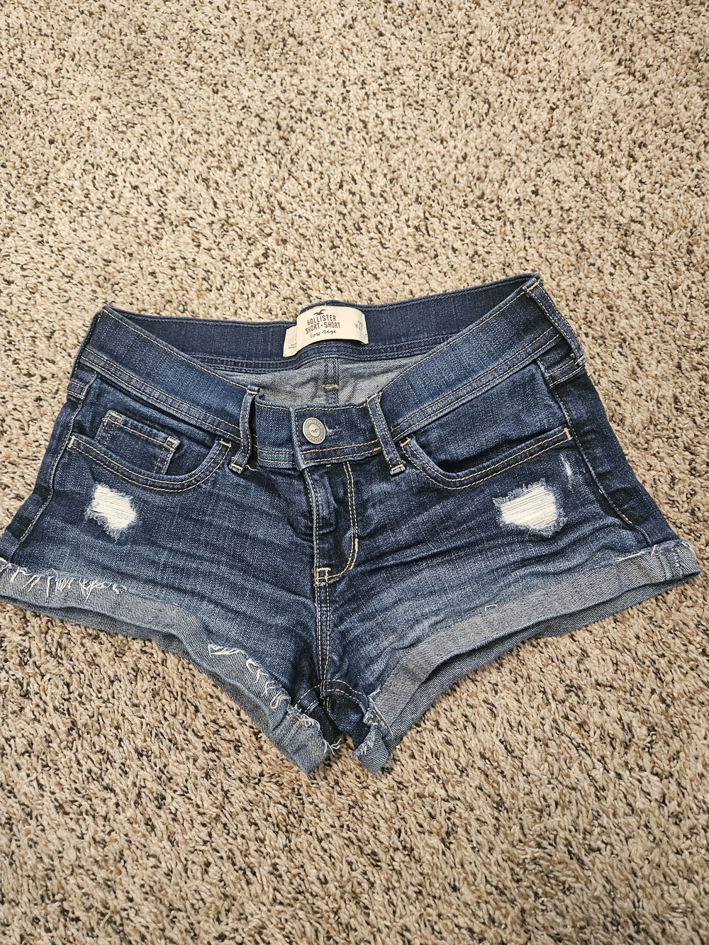 🦋Hollister Dark Blue Distressed Low Rise Denim Shorties- Size 27